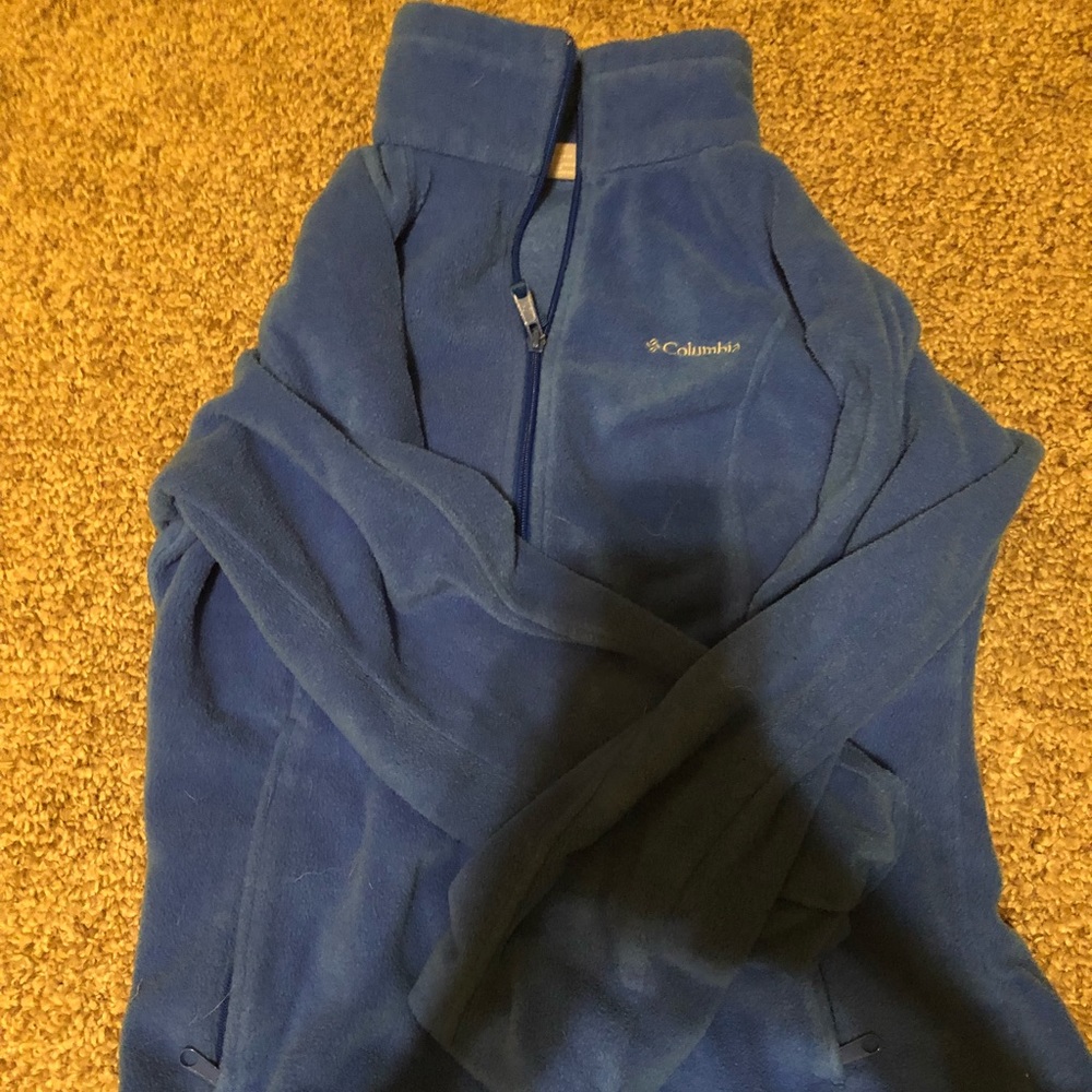 New Columbia sweatshirt size medium!